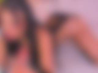 Malaia Hills's Live Sex Cam Show