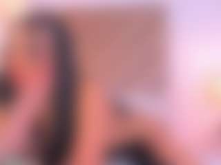 Malaia Hills's Live Sex Cam Show