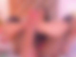 Malaia Hills's Live Sex Cam Show