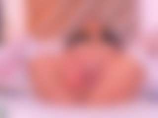 Malaia Hills's Live Sex Cam Show