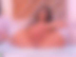 Malaia Hills's Live Sex Cam Show