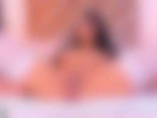 Malaia Hills's Live Sex Cam Show