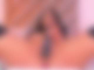 Malaia Hills's Live Sex Cam Show