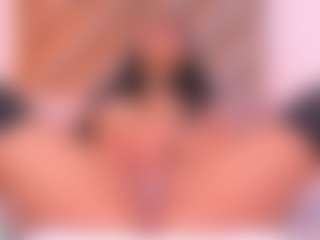 Malaia Hills's Live Sex Cam Show