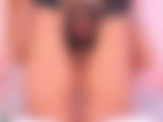Malaia Hills's Live Sex Cam Show