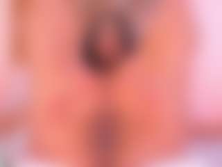 Malaia Hills's Live Sex Cam Show