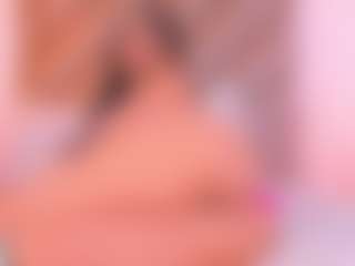 Malaia Hills's Live Sex Cam Show