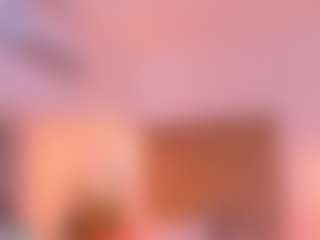 Live cam show with Malaia Hills - Average on x69.live