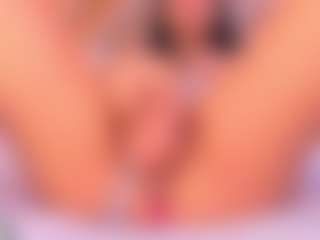 Malaia Hills's Live Sex Cam Show