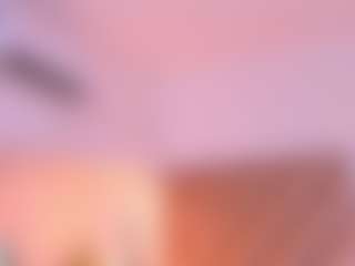 Live cam show with Malaia Hills - Shaved Pussy on sexytreat.net