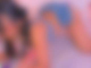 Live cam show with Malaia Hills - Young Adult on TottyGirls