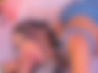 Malaia Hills's Live Sex Cam Show