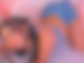 Malaia Hills's Live Sex Cam Show