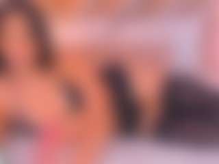Malaia Hills's Live Sex Cam Show