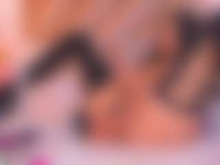 Malaia Hills's Live Sex Cam Show