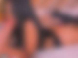 Malaia Hills's Live Sex Cam Show