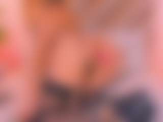Malaia Hills's Live Sex Cam Show