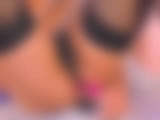 Malaia Hills's Live Sex Cam Show