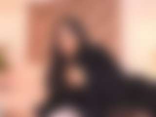 Malaia Hills's Live Sex Cam Show