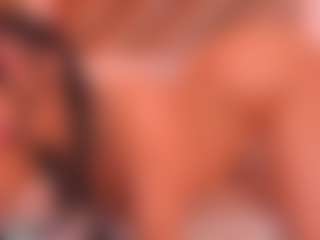 Live cam show with Malaia Hills - Dildo on Dolls Live