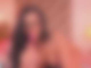 Malaia Hills's Live Sex Cam Show