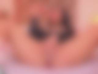 Malaia Hills's Live Sex Cam Show