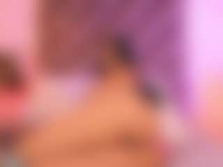 Live cam show with Malaia Hills - Small Tits on sexylive.show