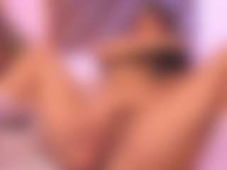 Malaia Hills's Live Sex Cam Show
