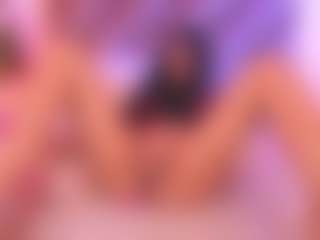 Malaia Hills's Live Sex Cam Show