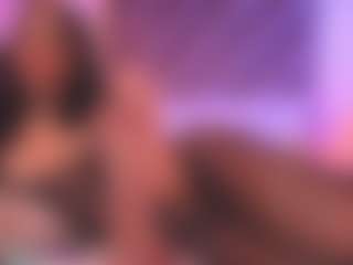 Malaia Hills's Live Sex Cam Show