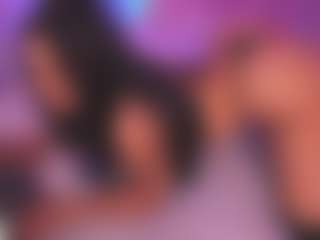 Malaia Hills's Live Sex Cam Show