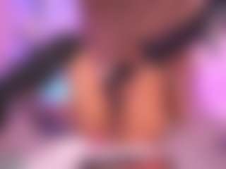 Malaia Hills's Live Sex Cam Show