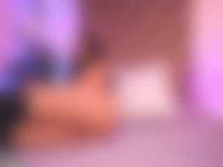 Malaia Hills's Live Sex Cam Show
