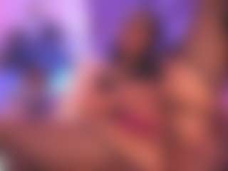 Live cam show with Malaia Hills - Facial Piercings on Camsoda