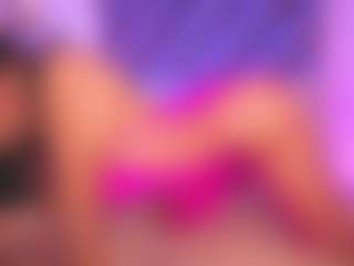 Malaia Hills's Live Sex Cam Show