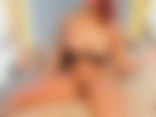 Live cam show with Naomi - Tease on Dolls Live