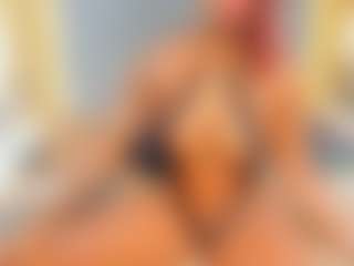 Live cam show with Naomi - Smoking on Fling VIP Chat
