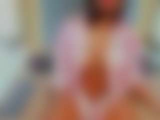 Live cam show with Naomi - Gray Eyes on CamClone