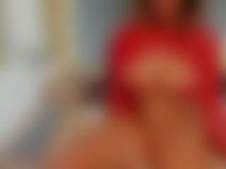 Live cam show with Naomi - Dildo Or Vibrator on Milfs Live
