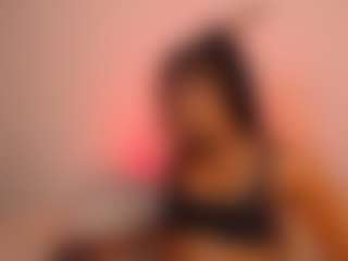 Live cam show with Cassandraray - Athletic Strip on Camsoda