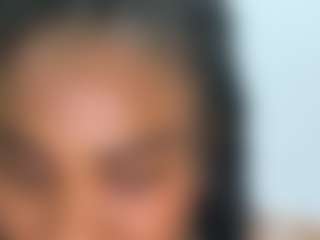 Live cam show with Cassandraray - Athletic Brown Eyes on Free Soda