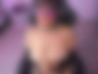 Live cam show with Zoe - Oil on Camming Site