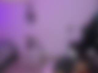 Live cam show with Zoe - Fingering Latina on Camsoda | colombia