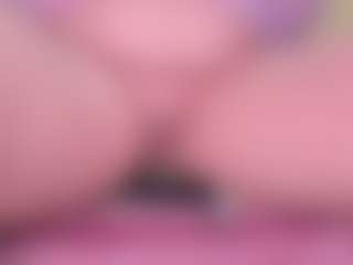 Live cam show with laura - Average on Camsoda