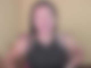 Live cam show with laura - Hairy Pussy on Camming Site
