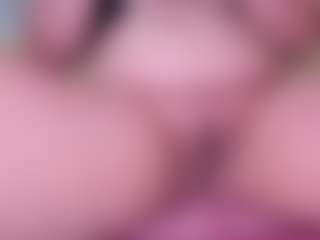 Live cam show with laura - Oil on xfollow cams