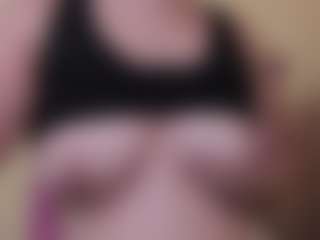 Live cam show with laura - Body Massage on Camiplay Live