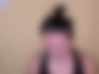 Live cam show with laura - Thong on Gym Cam Girls