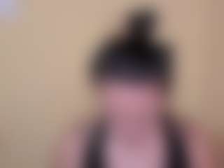 Live cam show with laura - Ass Clapping on slutload