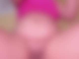 Live cam show with laura - Fetish on Gym Cam Girls